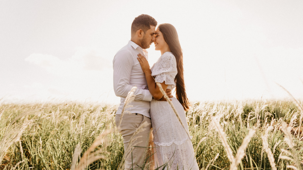 ways to save money on wedding